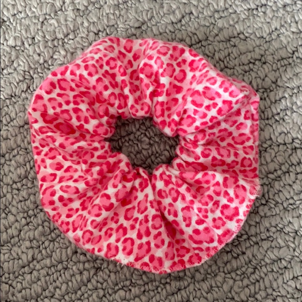 Scrunchie - Picture 2 of 3